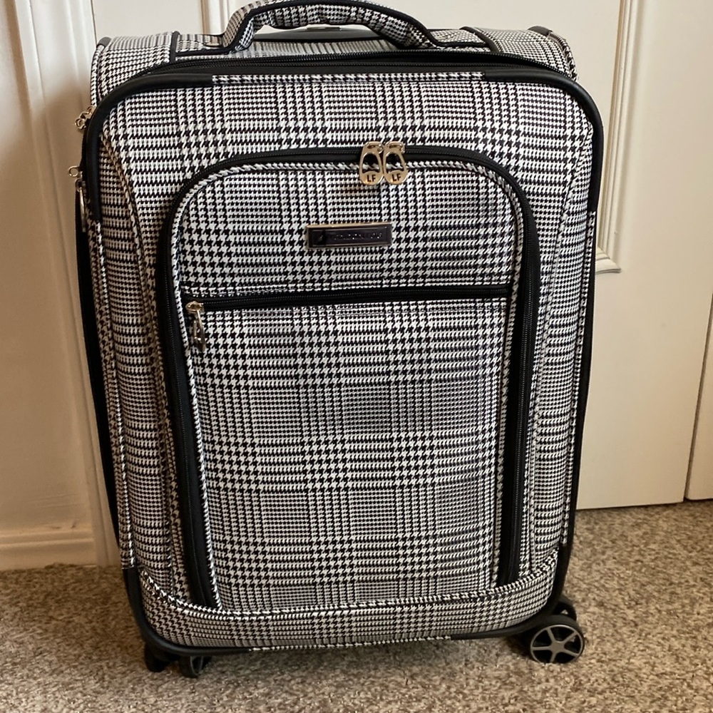 London Fog carryon
